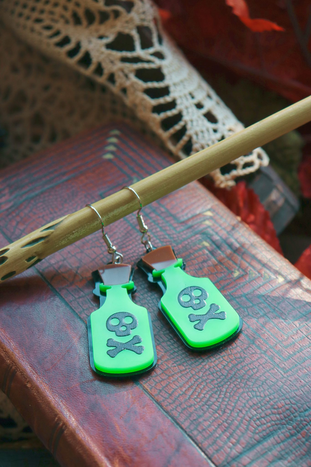 Boucles d'oreille • Poison bottles