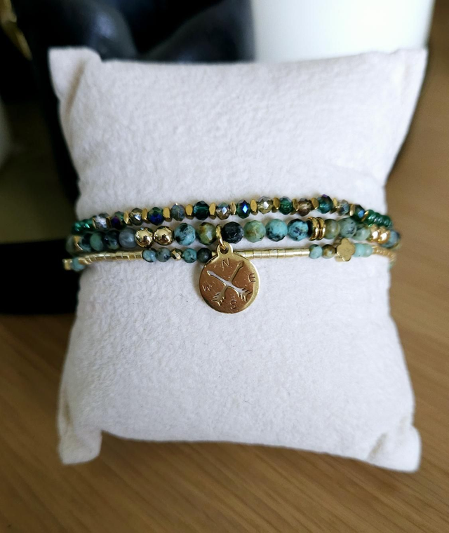 Bracelet triple rangs pendentif boussole 