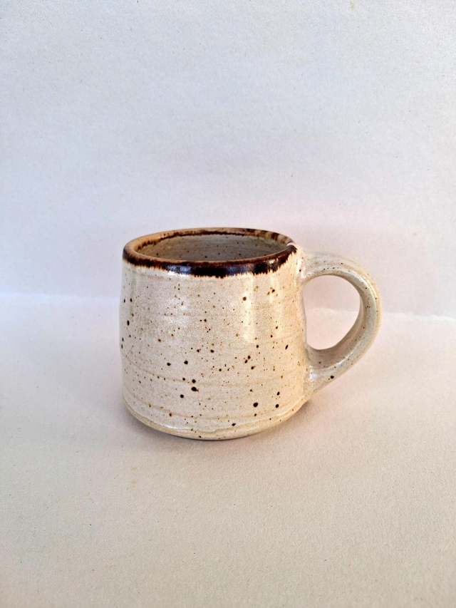 White speckled mug