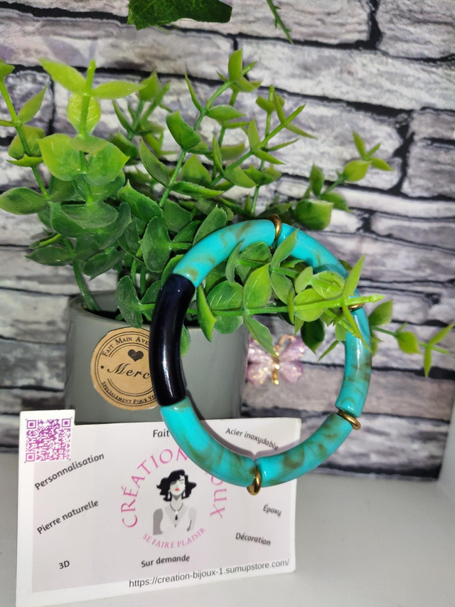 Bracelet perles incurvé 