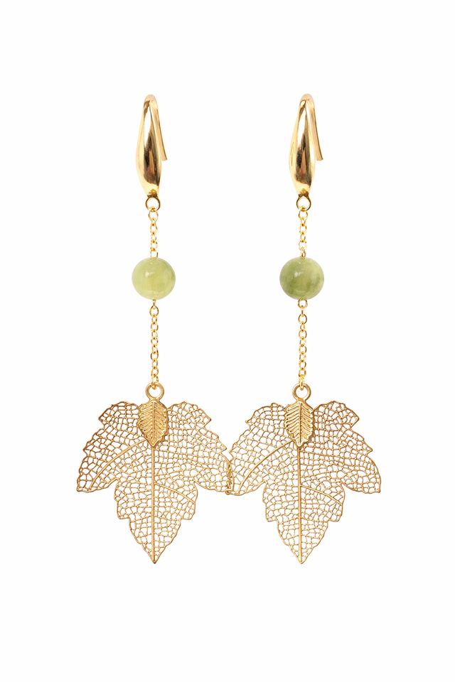 🌿 Feuilles de Lumière – Boucles en péridot et dentelle dorée🍁