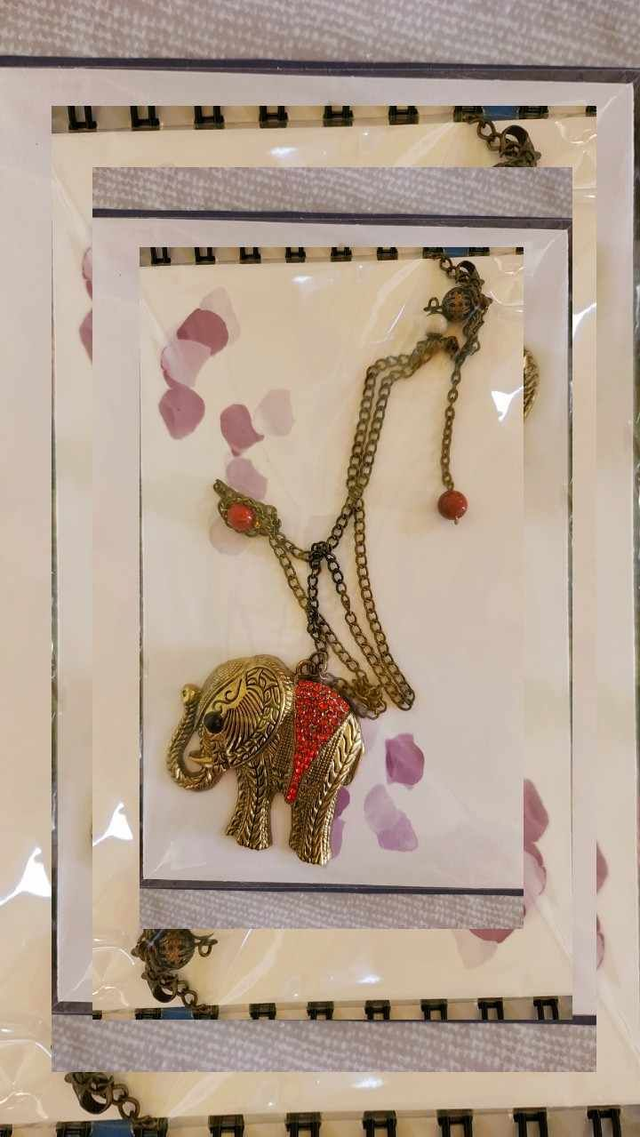 Sautoir "  l'élégance du Maitre éléphant "