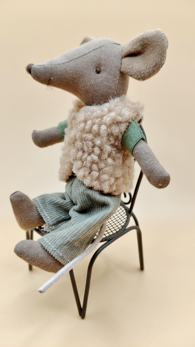 Gilet sans manche bouclettes