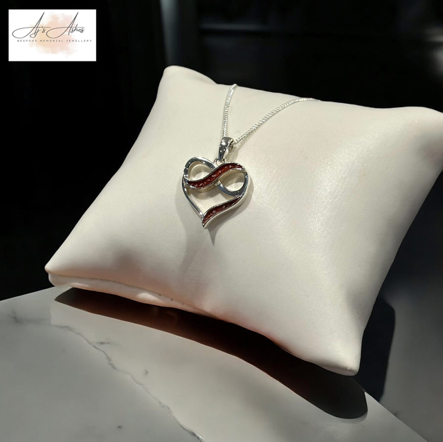 Infinity heart pendant 