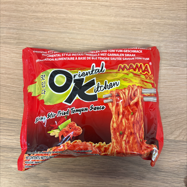 Shrimp stir fried tomyum sauce Ok 