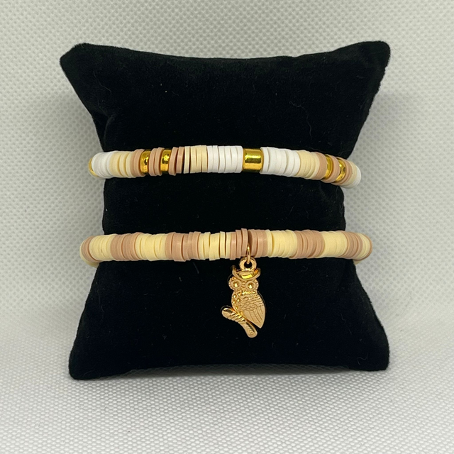 Bracelet en perles d&#039;argile colorées - Breloques hiboux