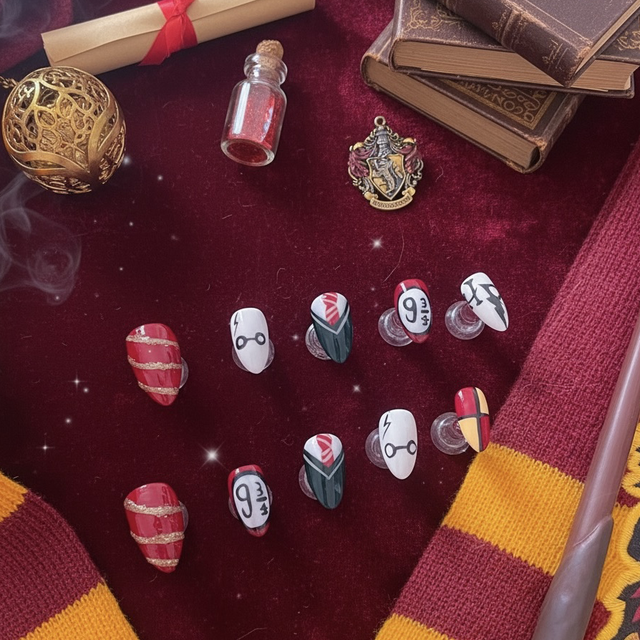 ✨ Press-On Nails – Gryffondor 🦁✨