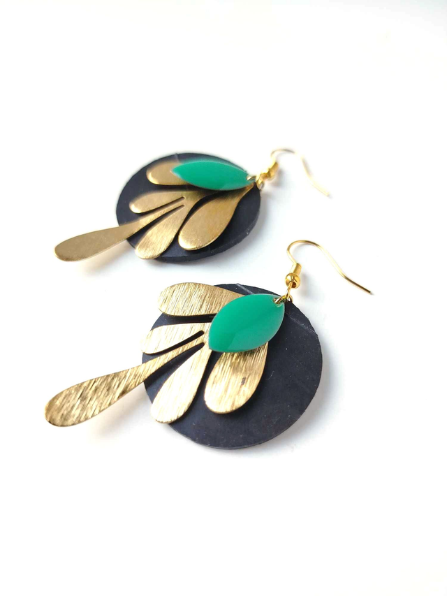 Boucles d'Oreilles Asymétriques Upcyclées  en Chambre à air Recyclée - Végétales