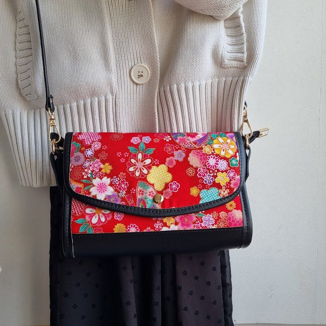 Mini-sac cartable "Miya" rouge doré & simili cuir noir