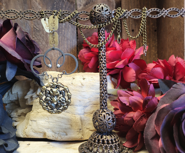 Collier Néo Circlips "Bouclier des Ombres"