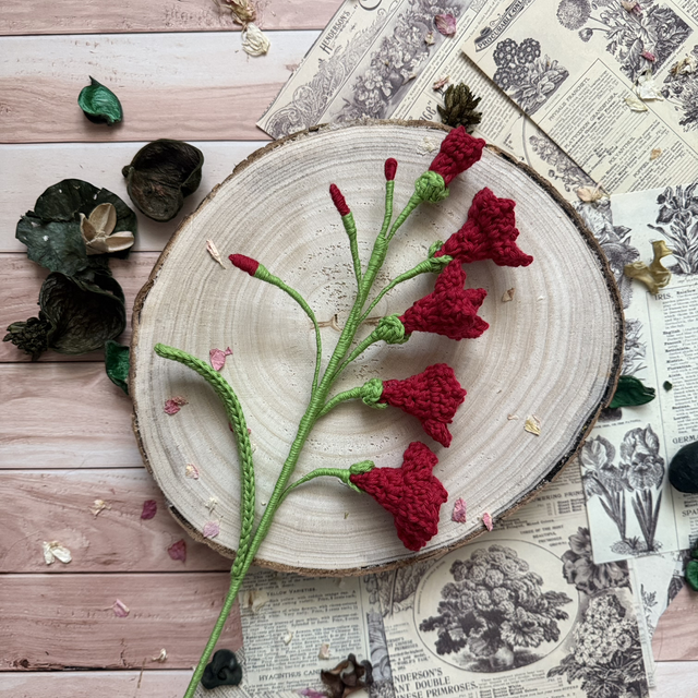Freesia et son feuillage (personnalisable pour créer votre bouquet)