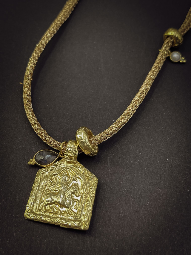 Collier amulette ancienne