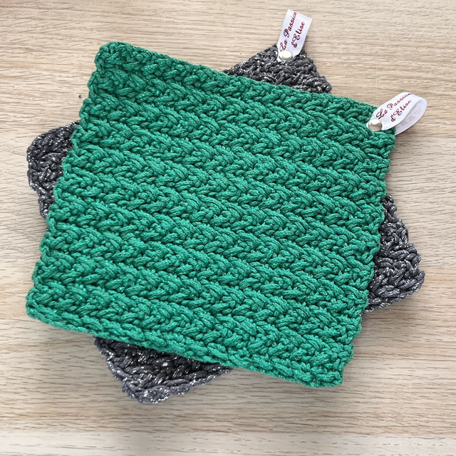 Lot de 2 Maniques fait main au crochet  