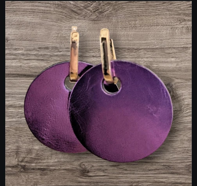 Créoles et ses Moon violettes 