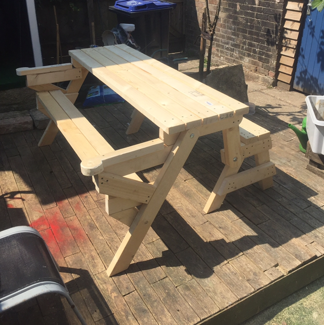 Folding pub table into bench