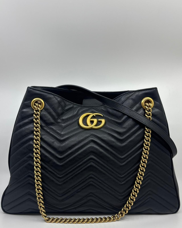 BOLSO GG MARMONT L PIEL MATELASSÉ NEGRA GUCCI