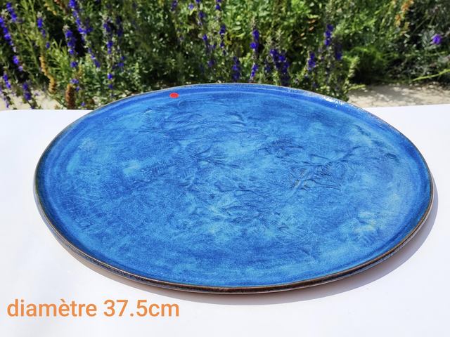 Grand plateau bleu brillant