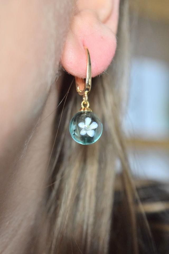 DORMEUSES MINI FLEURS MONTURE OR 