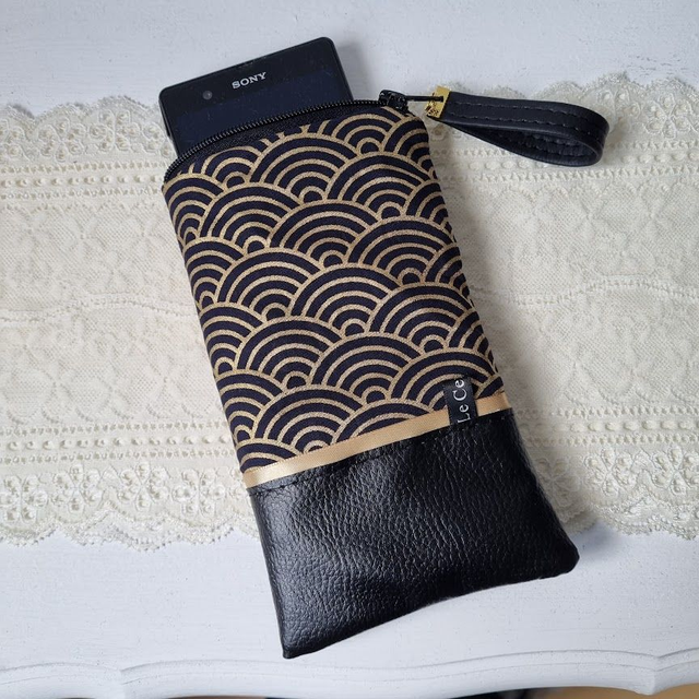 Etui zippé pour smartphone "Nami" noir doré & simili cuir noir