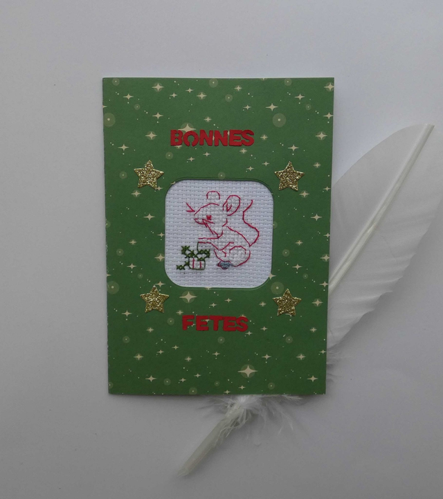 La jolie souris brodée de Noël