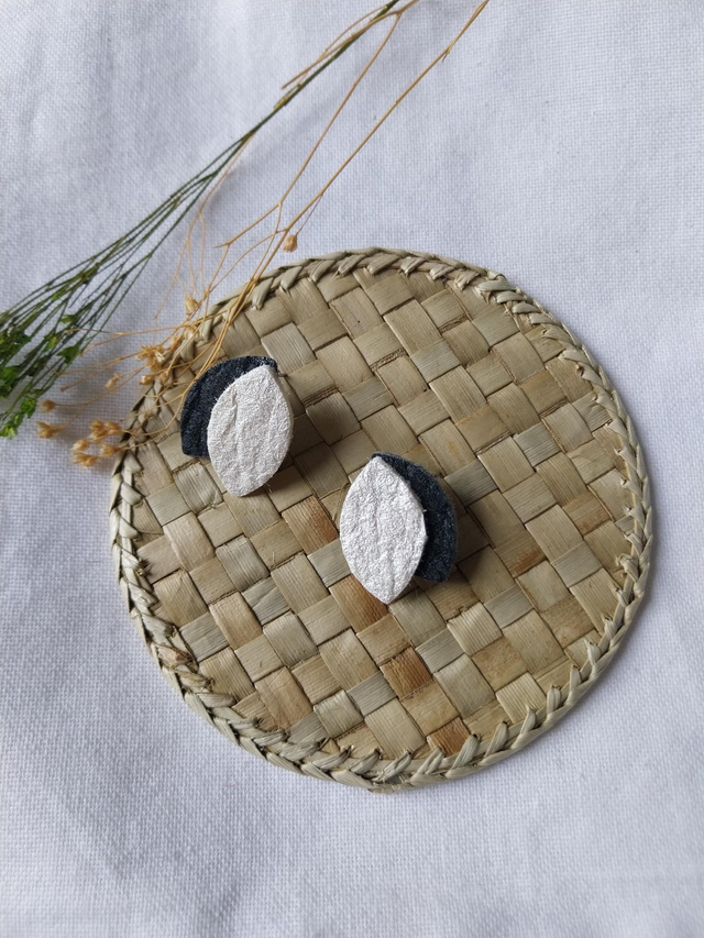 Boucles d'oreilles en matière végétale d'ananas 