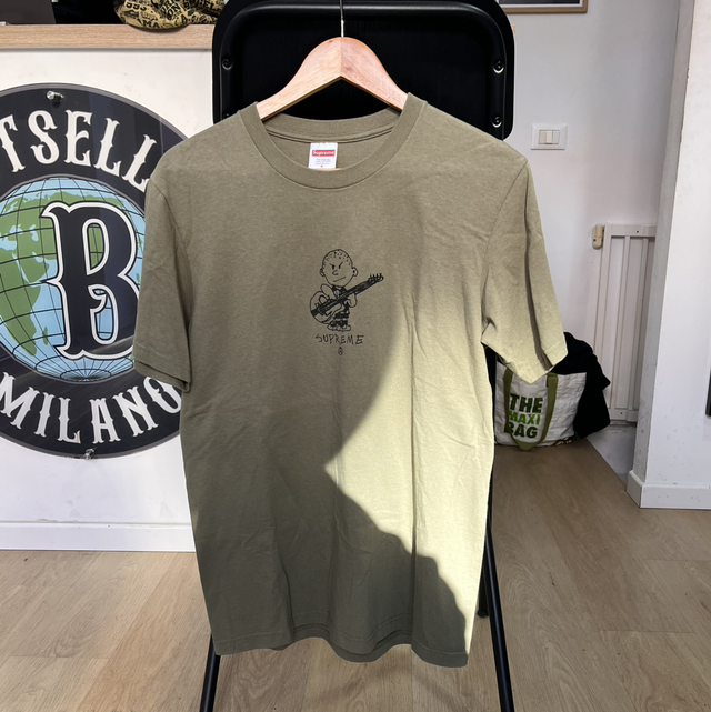 Supreme t-shirt size S pre-owned