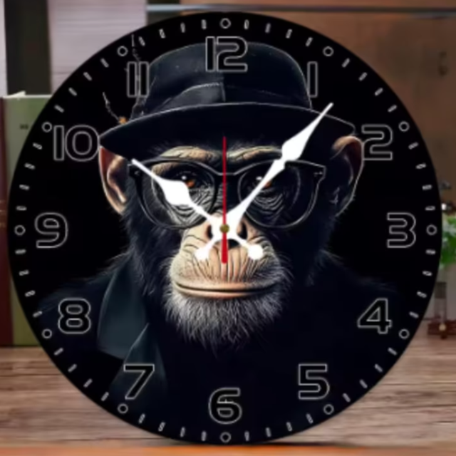 Ronde wandklok van hout Slimme Chimpanzee (25cm)