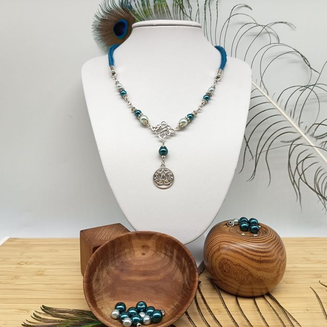 Parure bleu canard et argentée - Collier ras de cou - Fleur de lotus