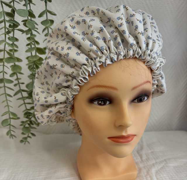 Bonnet de soin en satin
