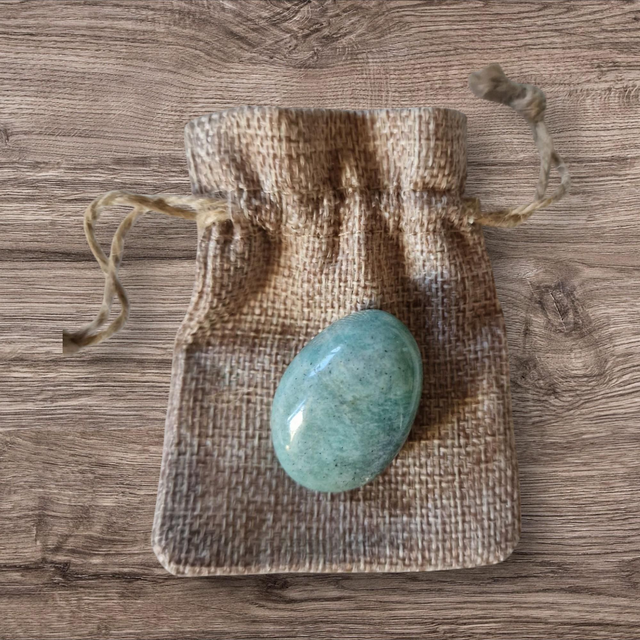 Galet d'amazonite taille M