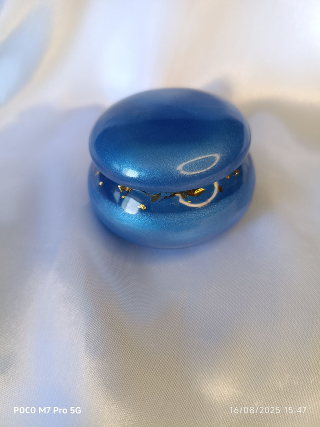 Boîte ronde bleu roi