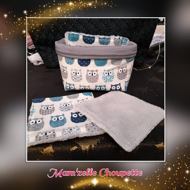 Lot de 12 lingettes avec panière assortie