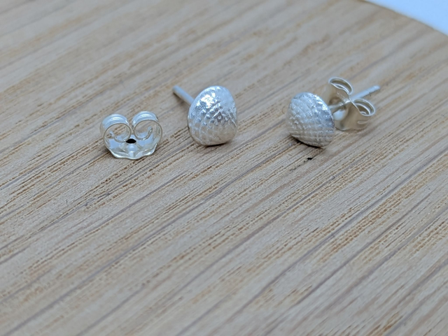 Small Seashell Earrings 