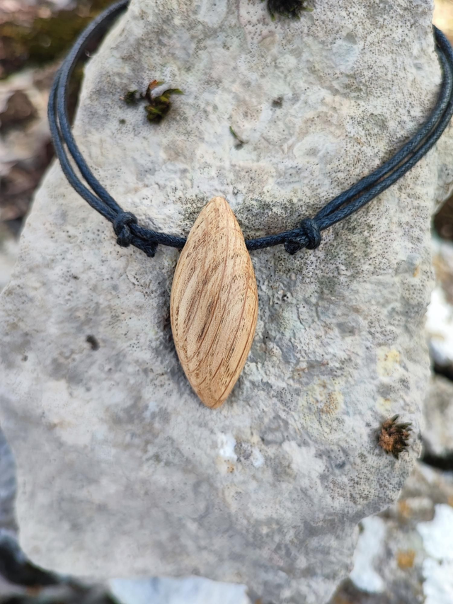 Pendentif en Bois de Chêne