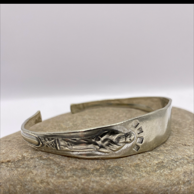 Apostle Bracelet - The Pause