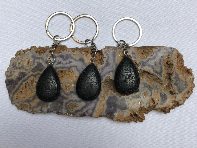 Porte Clés goutte en Pierre de Lave