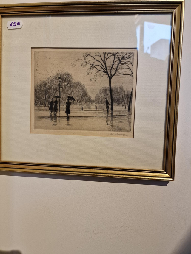 Cadre signé personnages sois la pluie 29x26