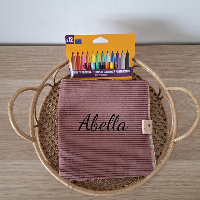 Cahier de coloriage en tissu