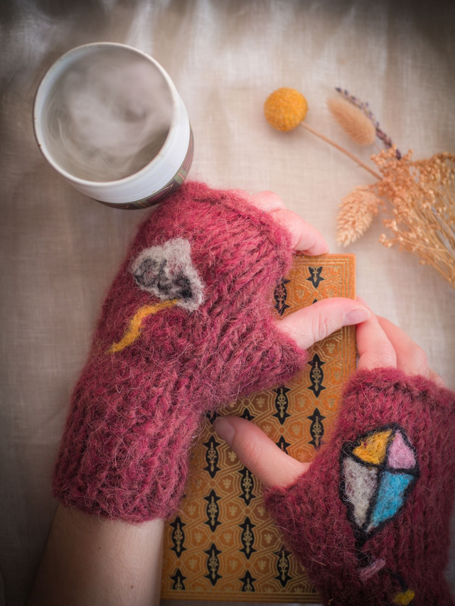 Mitaines Tatouées - L&#039;orage et le cerf-volant 