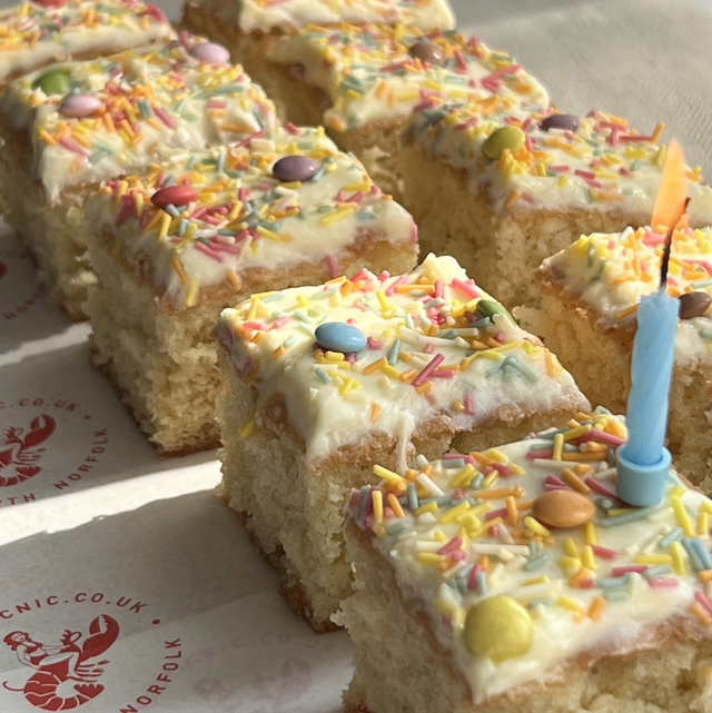 Cake- 16 x squares of party cake 