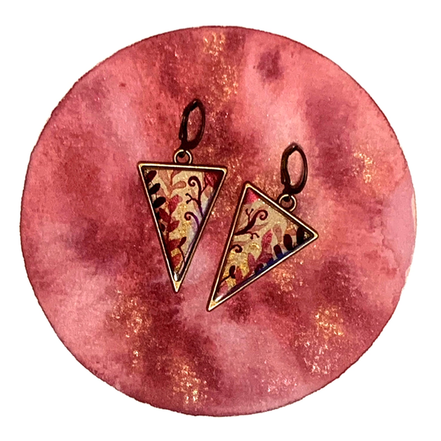 Boucles d'Oreilles Triangle - Capsule de Janvier 2025