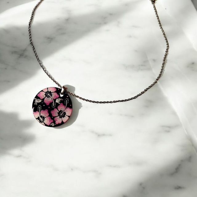 Collier dessiné Flora acier inoxydable rose
