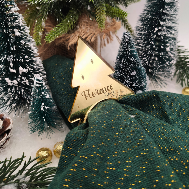 Rond de serviette - Sapin avec prénom