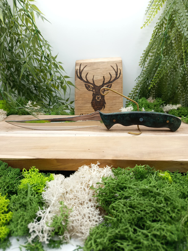 Couteau de cuisine artisanal – Alleima 12C27M poli miroir, guillochage intégral & loupe d’amboine | La Fabrique du Cerf