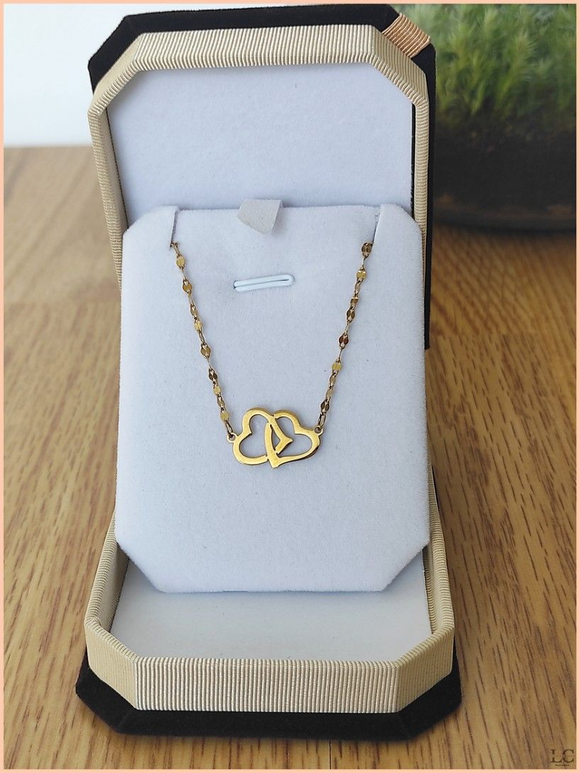 Collier coeurs entrelacés