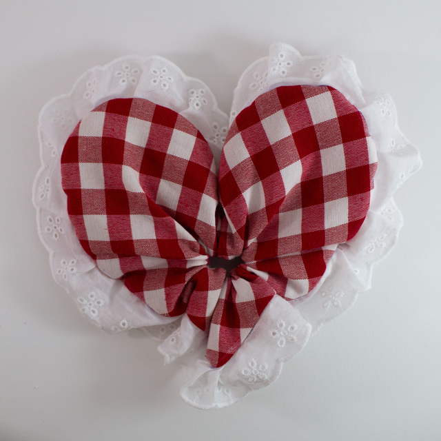 Scrunchy cœur XXL – Motif vichy rouge