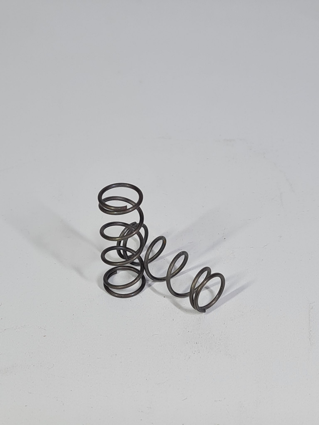 D 28,5 x d 10,5 d.f. 1 mm.