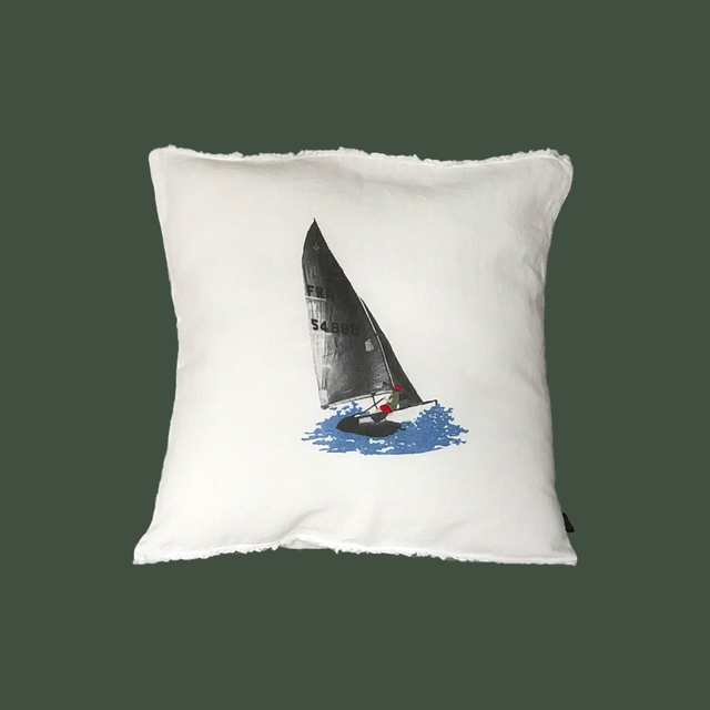 Housse de coussin VOILIER écru brodé main