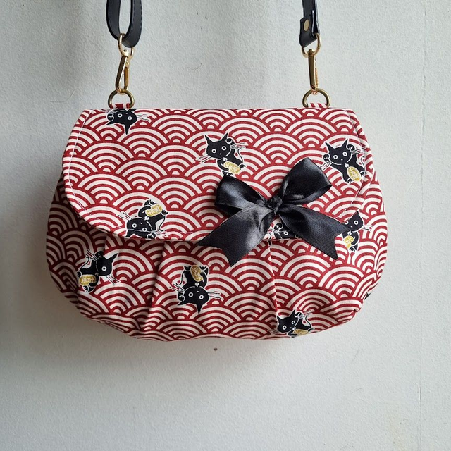 Sac forme pochette "Maneki" rouge blanc