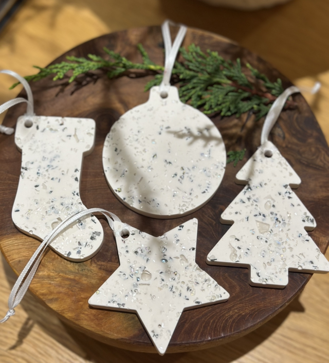 JESMONITE SET OF 5 BAUBLES IRIDESCENT